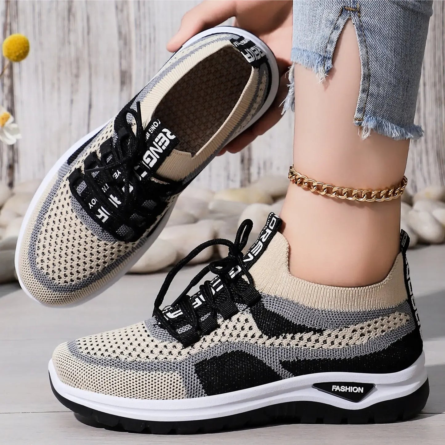 Zapatos correctores casuales en colores combinados