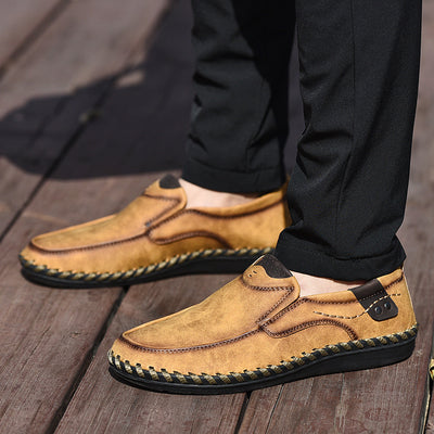 Zapatos ortopédicos cómodos: soporte ergonómico del arco plantar que alivia el dolor; horma ancha que no aprieta el pie.