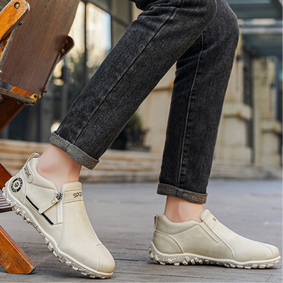 Zapatos ortopédicos cómodos: con soporte para el arco del pie, que alivian el dolor; ligeros y con amortiguación, y con un acabado de piel fácil de cuidar.
