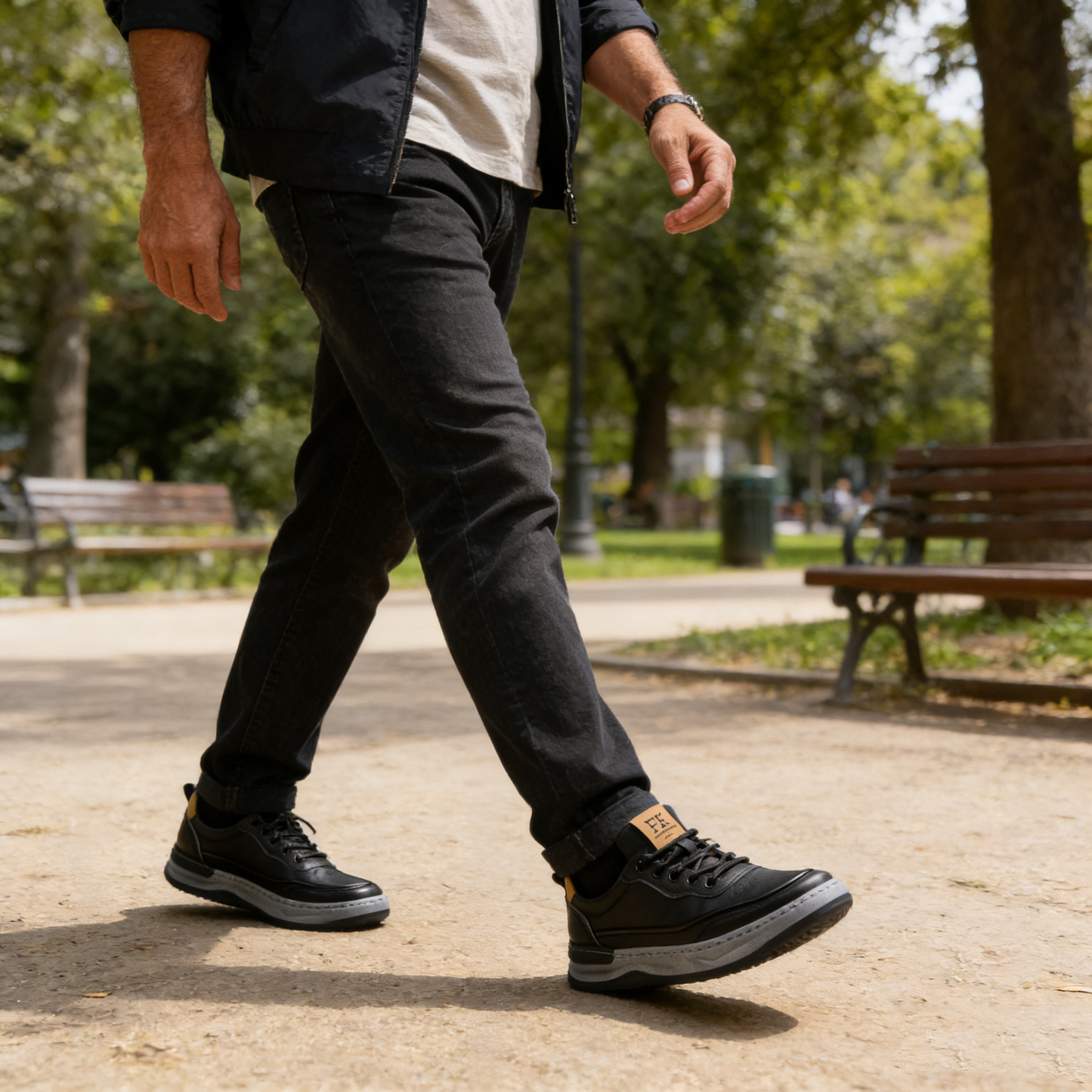Zapatos ortopédicos cómodos: con soporte para el arco, alivian el dolor; suaves y amortiguadores.