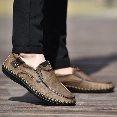 Zapatos ortopédicos cómodos: soporte ergonómico del arco plantar que alivia el dolor; horma ancha que no aprieta el pie.