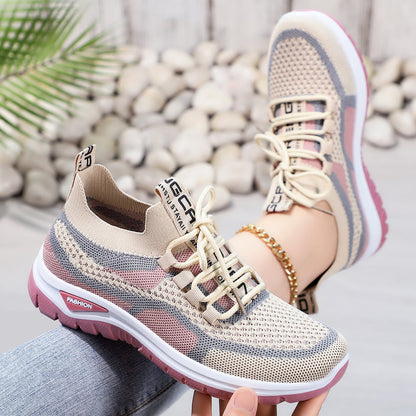 Zapatos correctores casuales en colores combinados — con soporte para el arco que permite caminar con comodidad.