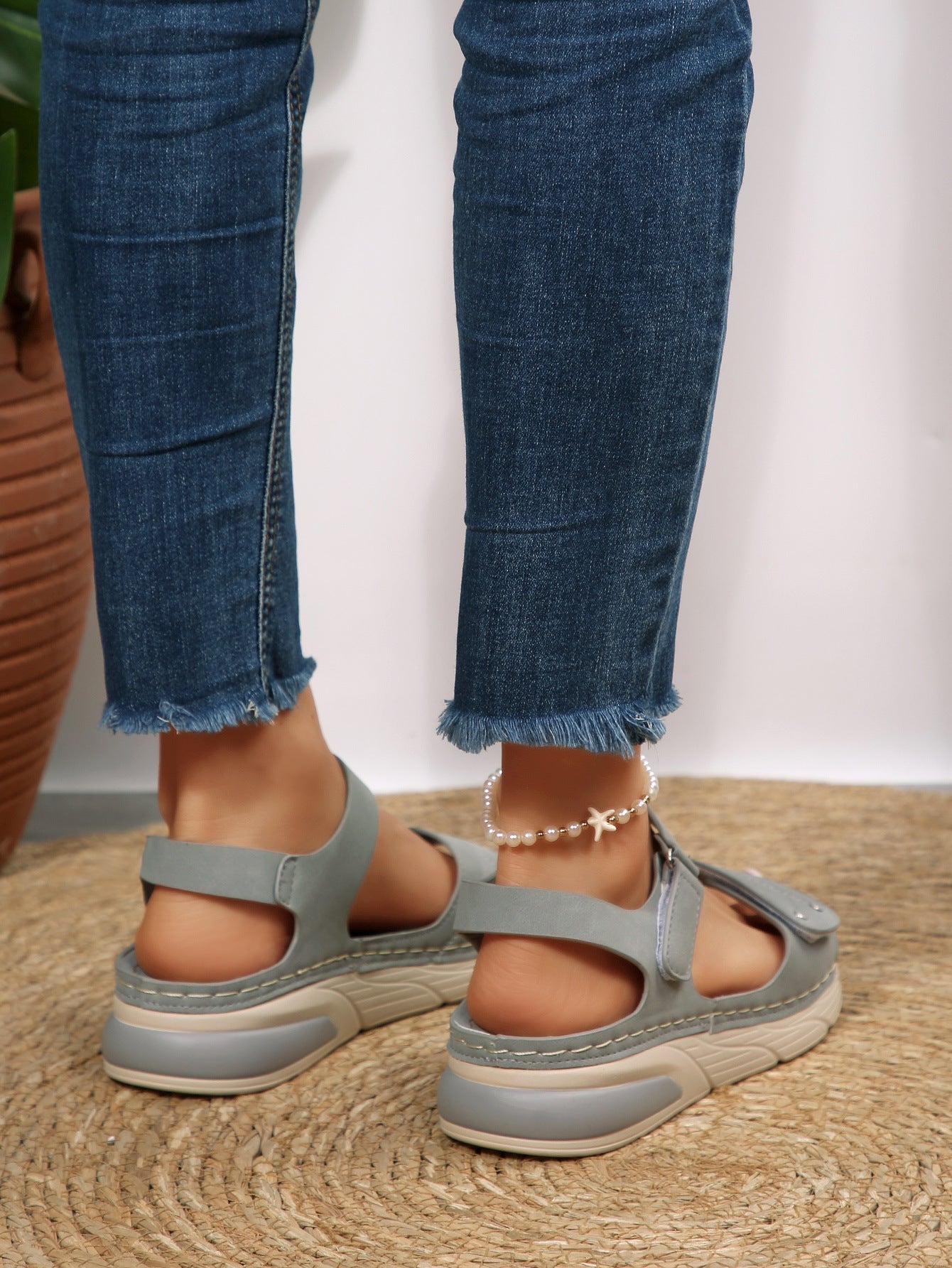Sandalias ortopédicas ergonómicas — Con soporte para el arco que ayuda a aliviar el dolor de pies, estabilizar el talón y reducir la inestabilidad al caminar