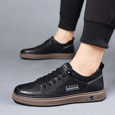 Zapatos ortopédicos cómodos: cosidos a mano, con amortiguación suave y exterior de piel impermeable.